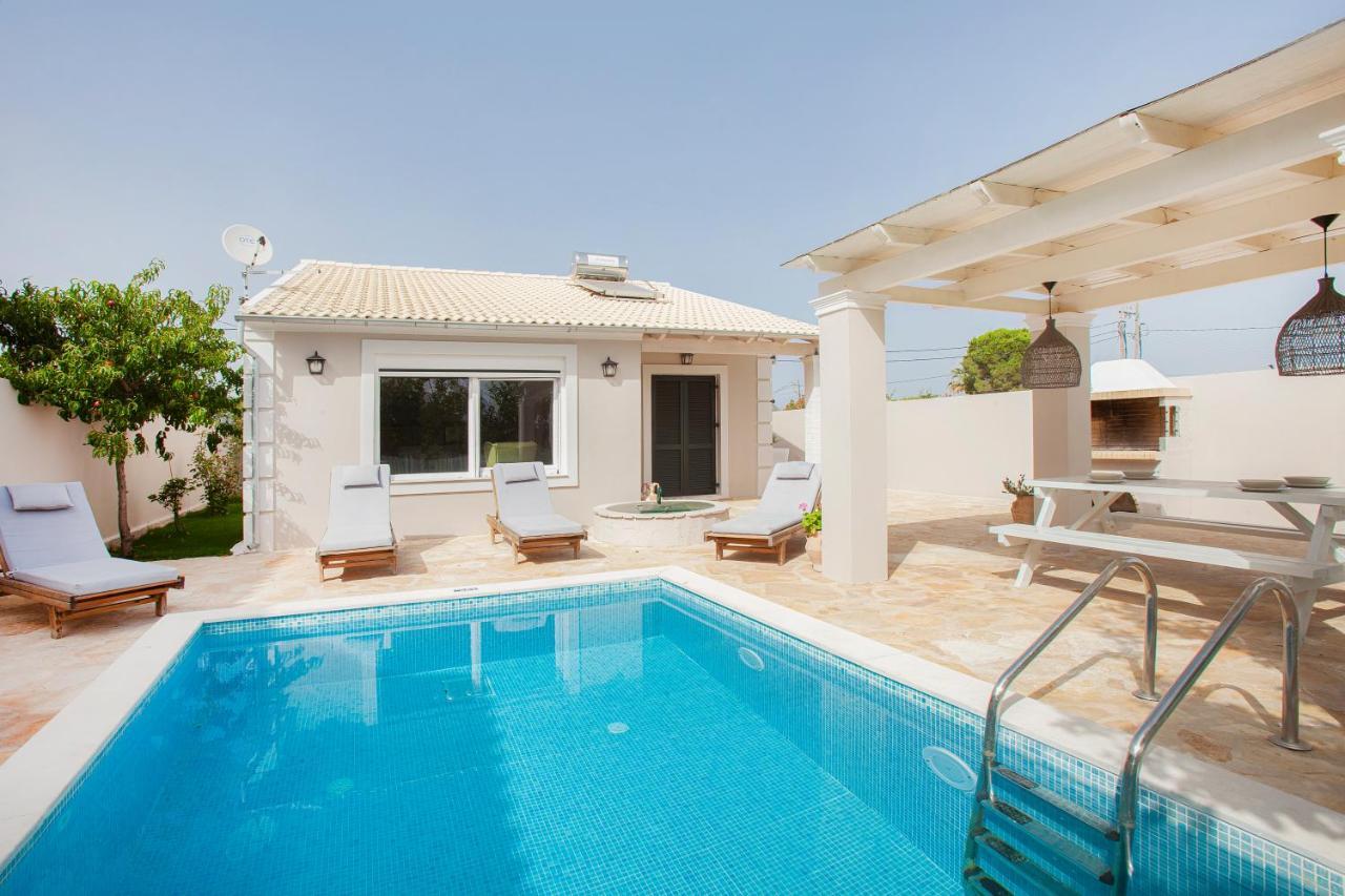 Ninos Corfu Villas アギオス・ゲオルギオス エクステリア 写真